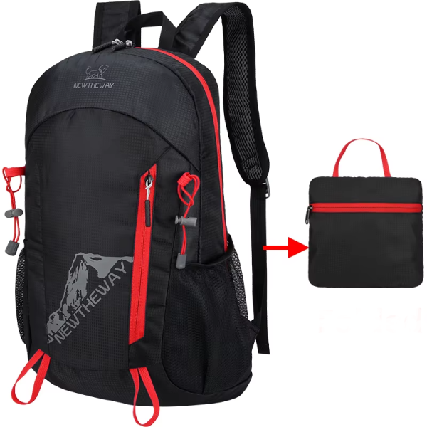sac de randonnée enfant pliable dans un petit sac noir